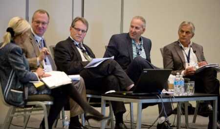Moderator Toni Alexander (left), Richard A. Sonntag, Ed Romanowski, Greg Ashley and Mick Matheusik concurrent session at the ULI Spring Meeting in Vancouver.