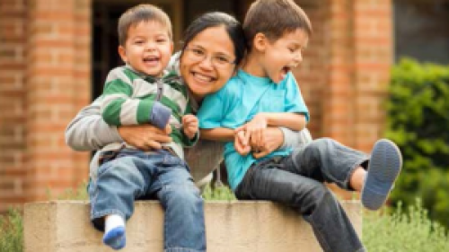 https://urbanland.uli.org/wp-content/uploads/sites/5/2017/07/Woman-with-two-kids-300x237-300x237.png