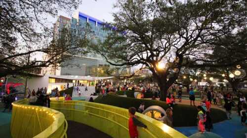 urbanland_49349807134_619_levy