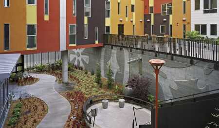 The “quilt wall” at Armstrong Senior Housing in San Francisco’s historically African American Bayview neighborhood was inspired by the patterns and colors of traditional African textiles. (©brian rose) 