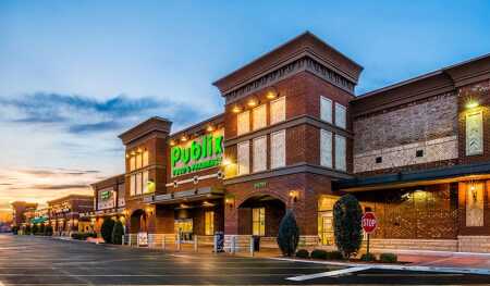A Publix supermarket near Murfreesboro, Tennesee. Publix has been partnering with companies like Instacart, which provided either delivery or fast pick up, to better compete with offerings by Amazon.