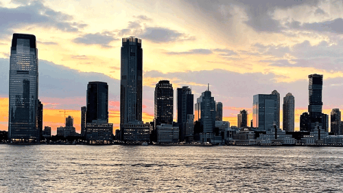 Jersey_City_Skyline_sunset_(cropped).gif