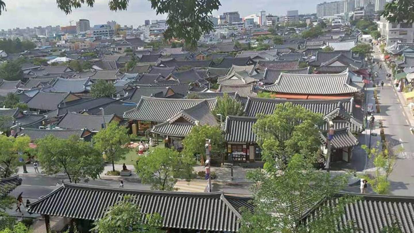 Jeonju Hanok Village: South Korea's Heritage Showcase - Urban Land ...