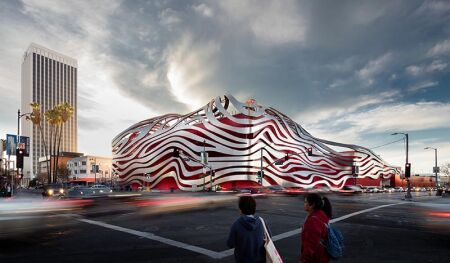 800_petersen-automotive-museum_credit-raimund-koch-courtesy-kpf