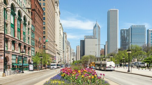 May,13,,2013,-,Chicago,,Illinois:,View,Along,Miracle,Mile