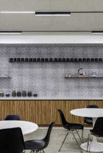 ©Jasper Sanidad. Studio O+A designed this leisure space for Uber at 555 Market Street in San Francisco to resemble a high-end café, intended to communicate to staff that Uber values them highly.