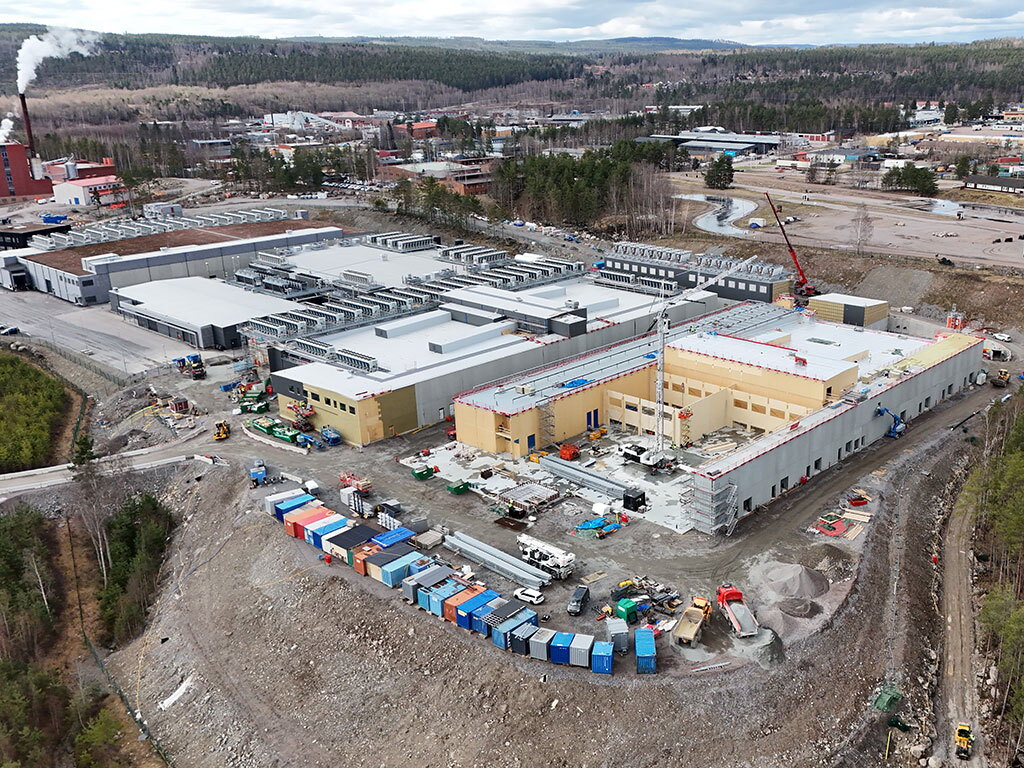 Fortlax Project Profiles: EcoDataCenter 1 Powers Its Servers with 100 Percent ...