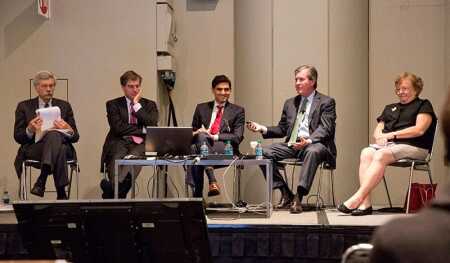 From left: Peter Harnik, director of the Trust for Public Land’s Center for City Park Excellence; Daniel A. Biederman, president, 34th Street Partnership/Bryant Park Corporation; moderator Ommeed Sathe, director, social investments, Prudential Real Estate; John L. Zogg Jr., managing director, Crescent Real Estate Equities and Tupper Thomas, executive director, New Yorkers for Parks, speaking during a concurrent session at the Fall Meeting in New York City.