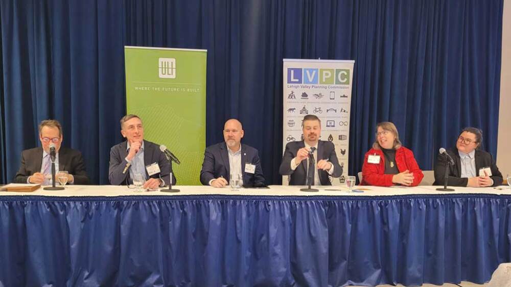 Full-Panelists1024.jpg