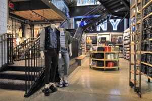 Located in New York City’s Times Square, the 30,000-square-foot (2,800 sq m) American Eagle Outfitters flagship store adds to the activity of Broadway’s pedestrian zone. BAR Architects was asked to transform a nondescript speculative building into a functional, high-performance new retail space. (Brian Heiser/American Eagle Outfitters)