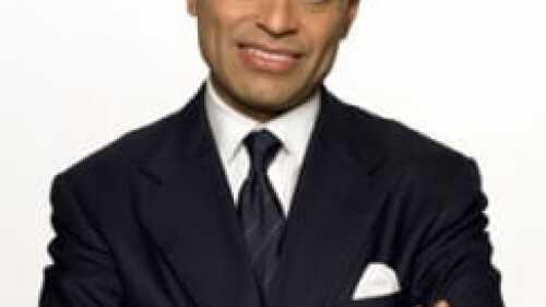 http://urbanland.uli.org/wp-content/uploads/sites/5/2014/01/Fareed-Zakaria_290-243x300.jpg