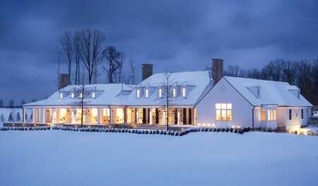 2014_suncal_clubhouse_snowy_800