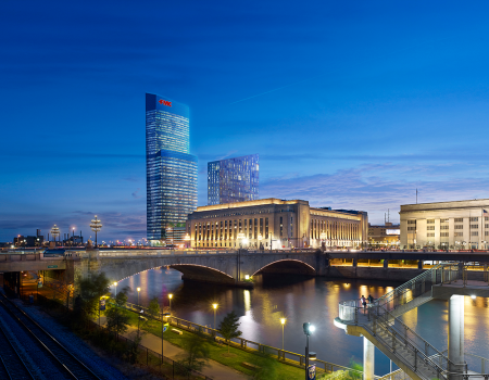 Developed by Brandywine Realty Trust, the 49-story FMC Tower at Cira Centre South in Philadelphia—a 1 million-square-foot (93,000 sq m) vertical neighborhood designed by Pelli Clark Pelli—has two major tenants, FMC Corporation and the University of Pennsylvania. The office tower opened in May 2016, and the hotel and residential tower are slated to open in December 2016. (© Pelli Clarke Pelli, Brandywine Realty Trust)