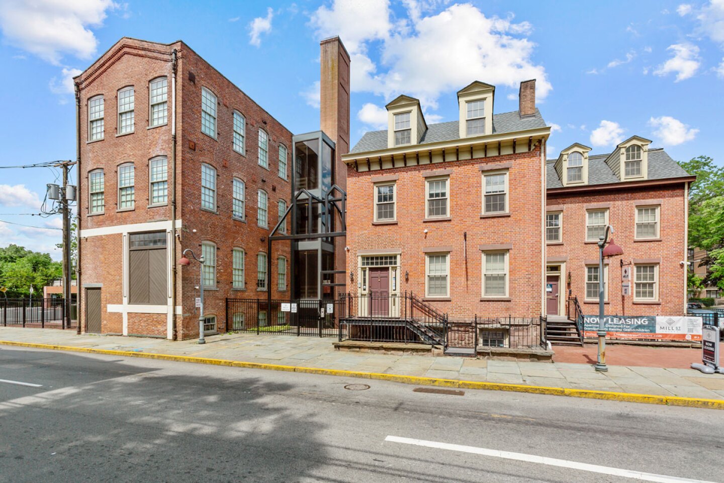 Mill-Street-Square_Exterior-Argus-Ryles-Thompson1200.jpg